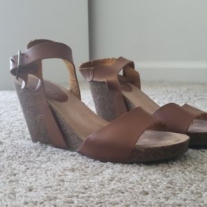 Espirit wedge sandals